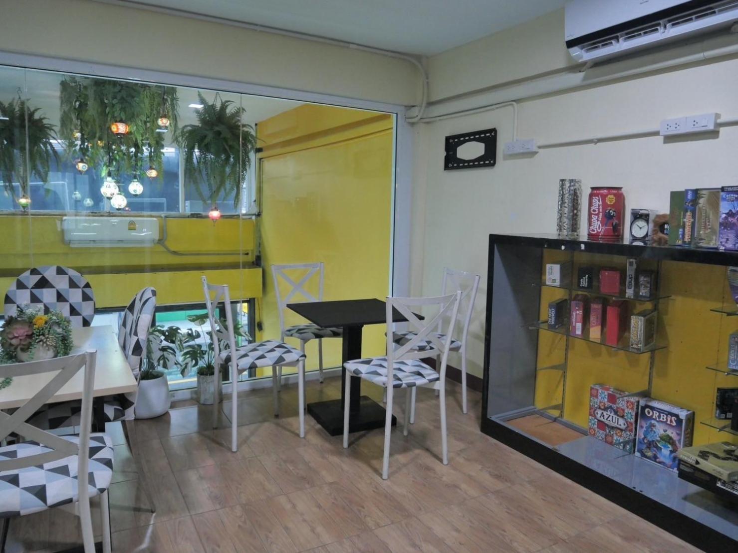 Ez Sleep @ Ratchada 19 Hostel Bangkok Exterior photo