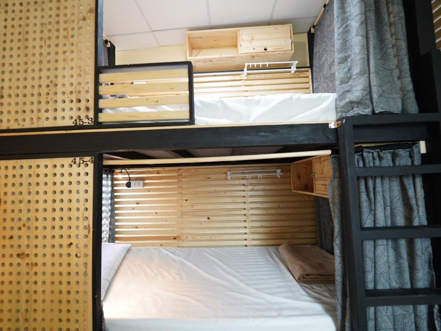Ez Sleep @ Ratchada 19 Hostel Bangkok Exterior photo
