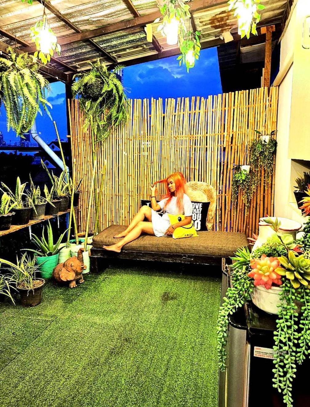 Ez Sleep @ Ratchada 19 Hostel Bangkok Exterior photo
